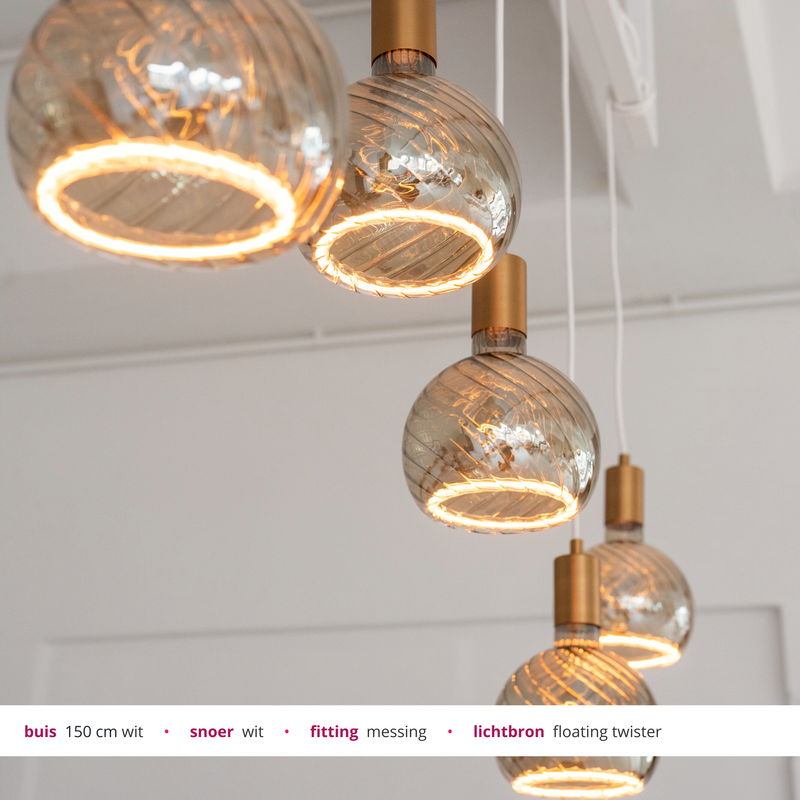 Design hanglamp smoke lampen in de breedte van het keukeneiland brede hanglamp keuken met buis wit goud en smoke floating lampen
